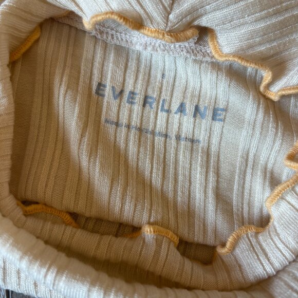 Everlane The Pleated Turtleneck Long Sleeve Ribbed Shirt in Parchment Small - Picture 9 of 10